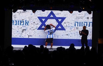 "ישראל במלחמה" – היסטוריה נכתבת בתמונות הרצאתו של הצלם זיו קורן