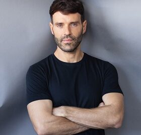 "הסיפורים מאחורי השירים" –  נעם חורב